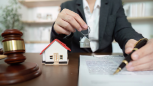 Commercial Real Estate Lease Lawyer