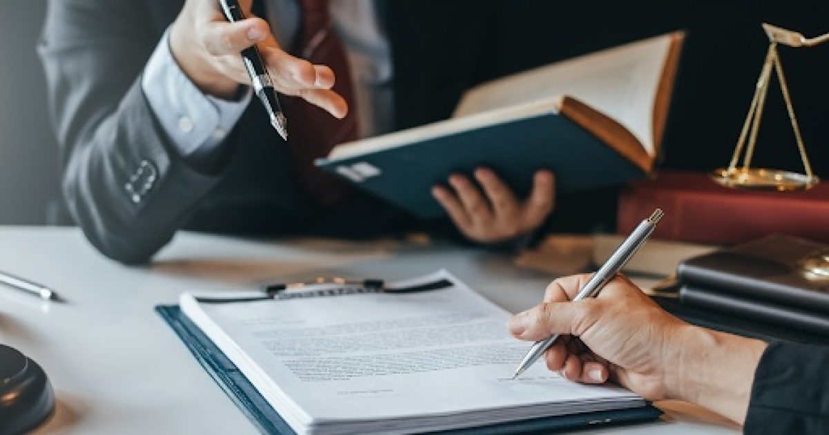 Commercial Litigation Lawyer In Brooklyn